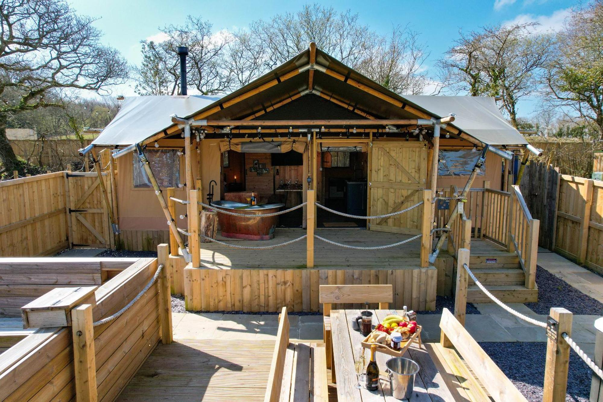 Jungle Book Safari Tent Tenby Exterior foto